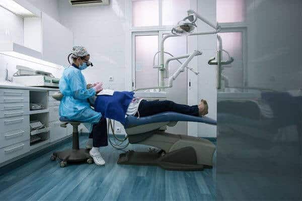 Els pacients de Clínica Dental Padrós a Barcelona poden estar segurs que rebran una gran experiència clínica Els pacients de Clínica Dental Padrós a Barcelona poden estar segurs que rebran una gran experiència clínica