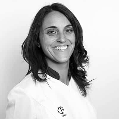 Anna Gálvez Anna Gálvez. Clínica Dental Padrós Paral·lel, el teu dentista a Barcelona