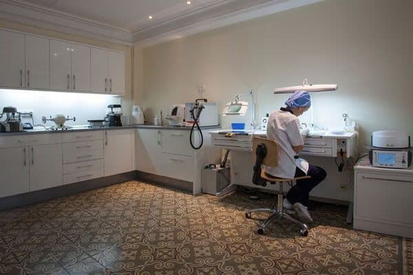 La Clínica Padrós compta amb equipaments integrals La Clínica Padrós compta amb equipaments integrals