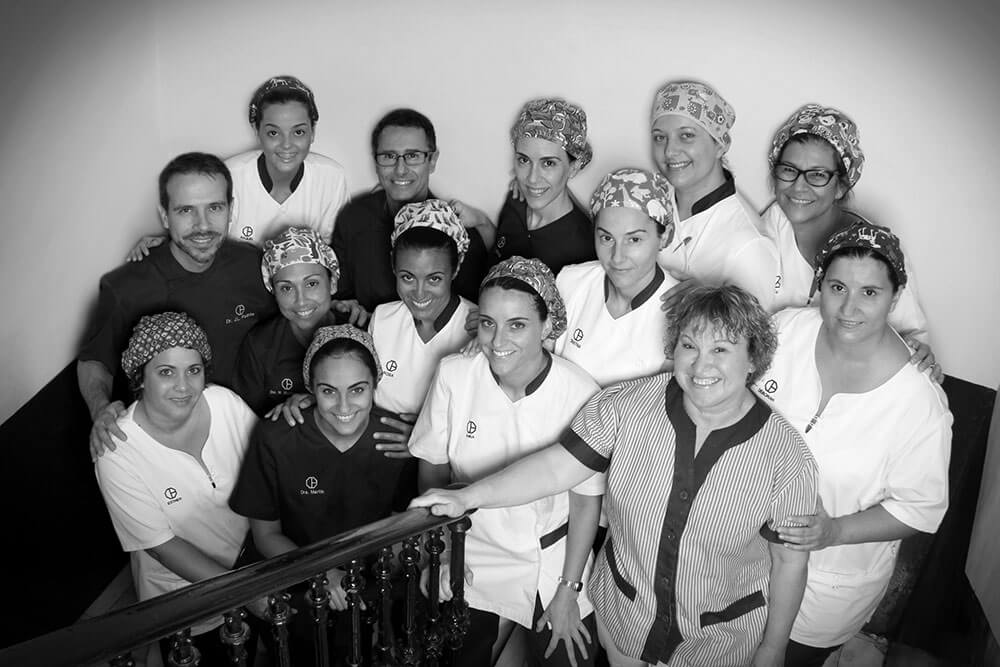 Aquest es l'equip humà del millor dentista a Barcelona, l'equip de la Clínica Dental Padrós Aquest es l'equip humà del millor dentista a Barcelona, l'equip de la Clínica Dental Padrós