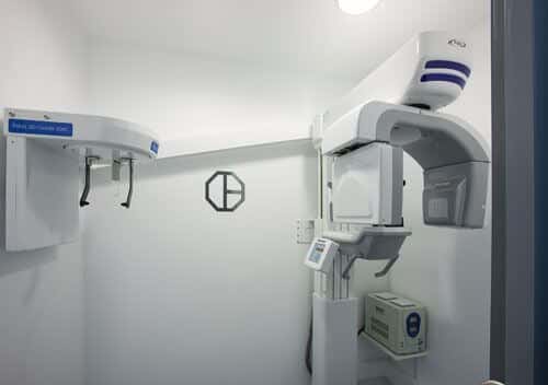 Clínica dental Padrós disposa del sistema de radiologia digital 3D Pointnix, amb captador de grans dimensions i alta resolució. Clínica dental Padrós disposa del sistema de radiologia digital 3D Pointnix, amb captador de grans dimensions i alta resolució.
